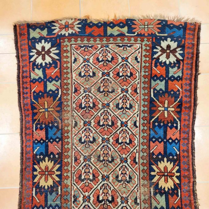 Los 891: Akstafa, um 1920, 413 x 105 cm, Zustand B – Bild 3