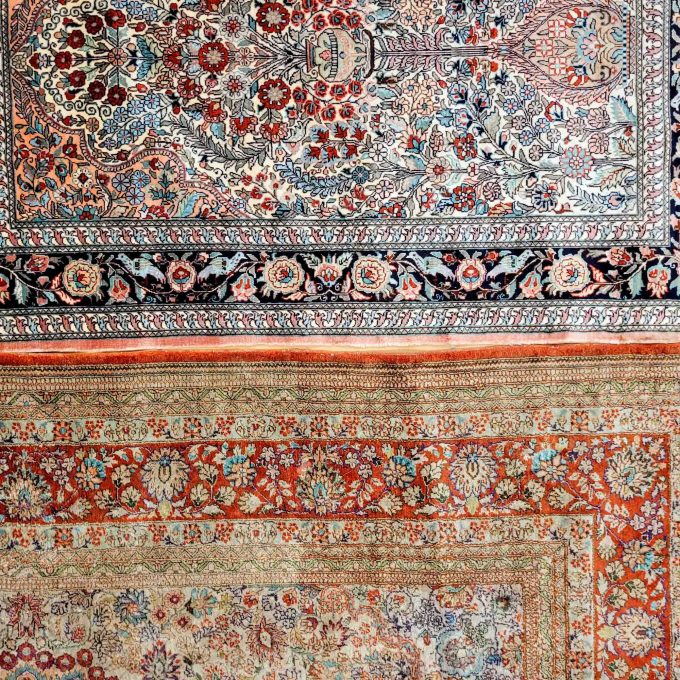 Los 899: Kayseri, Seide, 153 x 93 cm, Zustand C – Bild 4