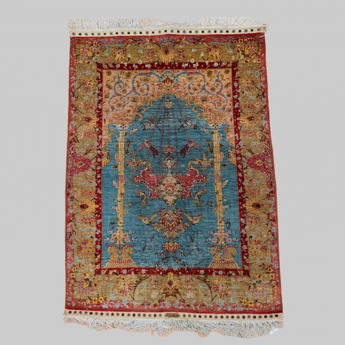 Los 902: Hereke, Seide, signiert, 114 x 83 cm, Zustand B/C