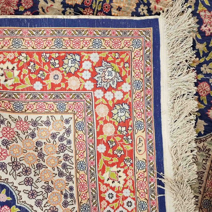 Los 909: Hereke, Seide, 20. Jh., 196 x 94 cm, Zustand B/C – Bild 2