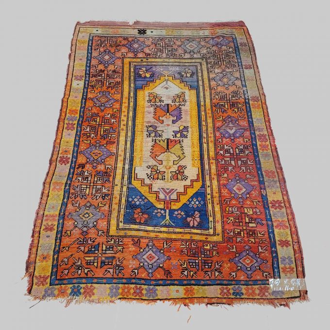 Los 923: Teppich Zentralanatolien, um 1920, 179 x 122 cm, Zustand D