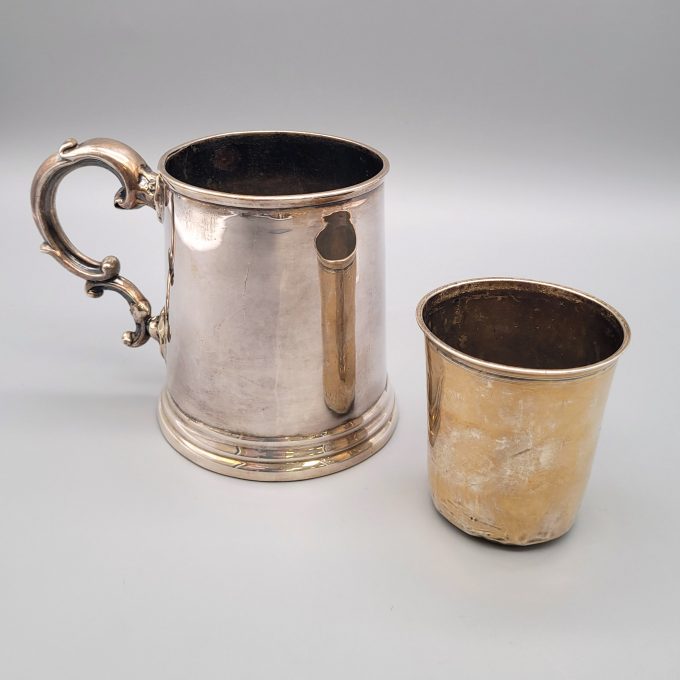 Los 193: Henkelbecher und Becher