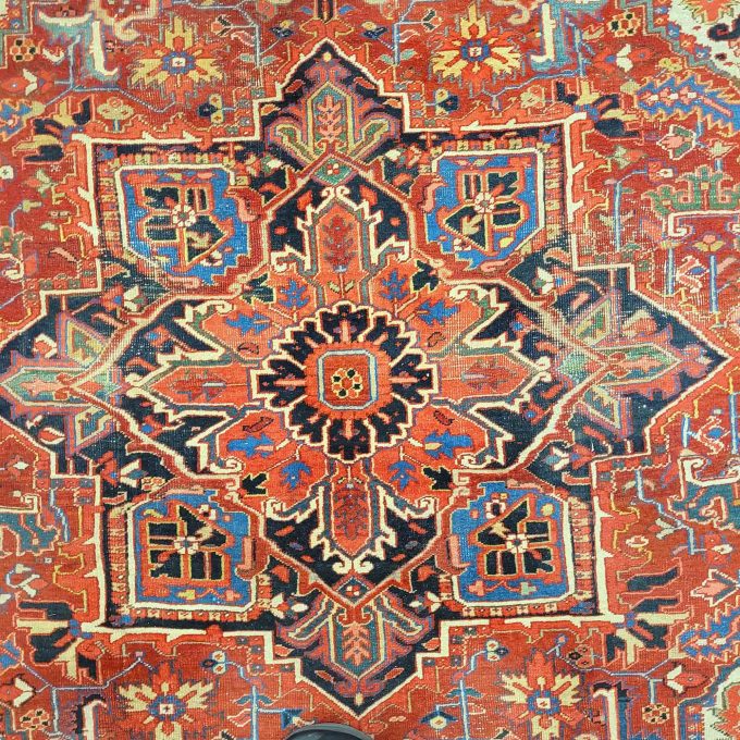 Los 897: Heriz, um 1930, 350 x 250 cm, Zustand C/D – Bild 3