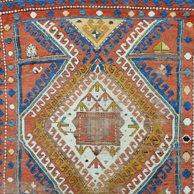 Los 917: Kazak, um 1910, 280 x 148 cm, Zustand D – Bild 3