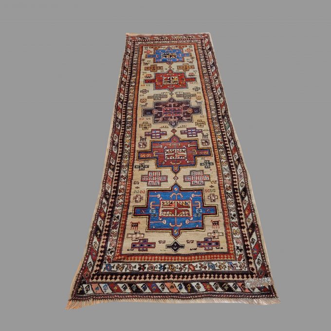 Los 933: Hamadan, datiert 1320, 340 x 115 cm, Zustand B/C