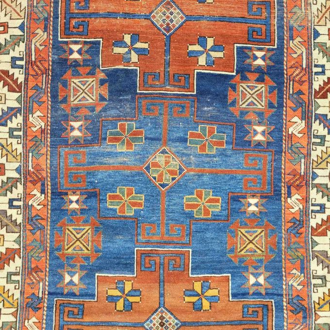 Los 943: Kazak, um 1900, 165 x 115 cm, Zustand D – Bild 3