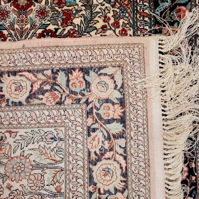Los 954: Kayseri, Seide, 153 x 93 cm, Zustand C – Bild 3