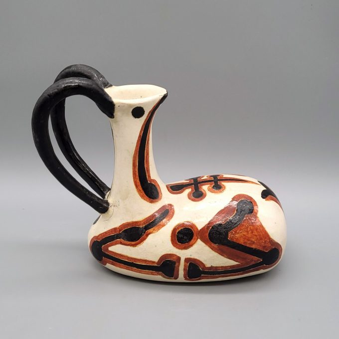 Los 519: PICASSO, Pablo: Vase in Form eines ruhenden Ziegenbocks