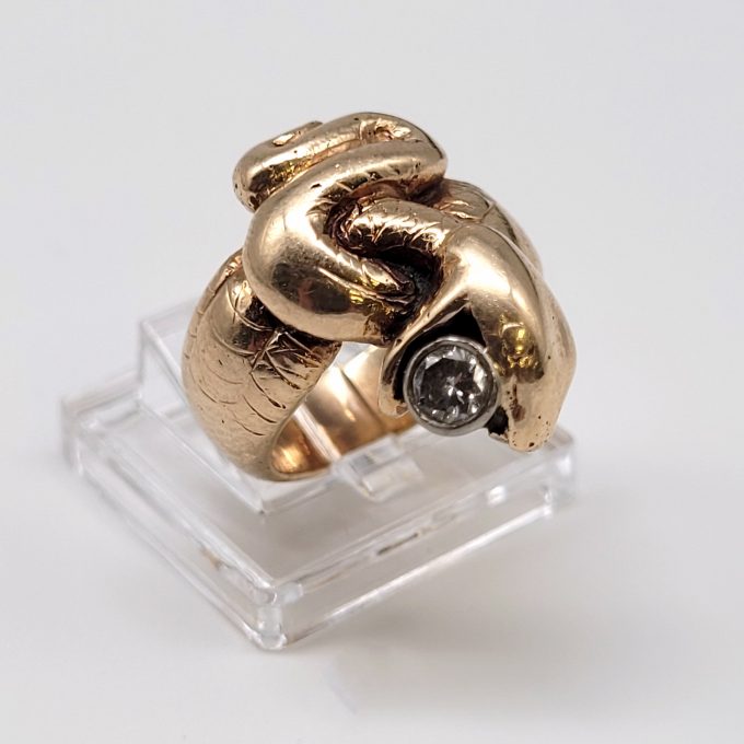 Los 589: Ring in Form einer Schlange
