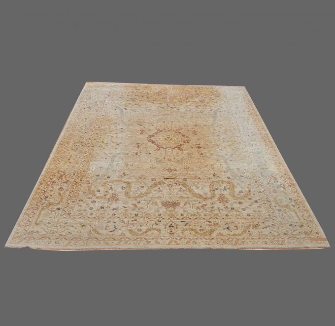 Los 761: Ushak, um 1970, Wolle auf Wolle, 490 x 355 cm, Zustand B/C