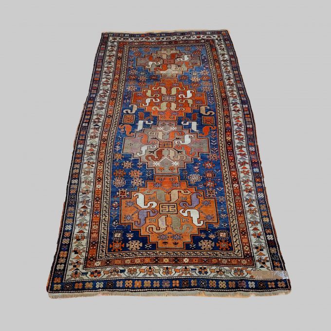 Los 795: Wolkenbandkazak, um 1910, 273 x 133 cm, Zustand C
