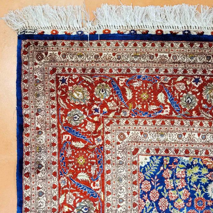 Los 796: Hereke, 20. Jahrhundert, signiert, 242 x 156 cm, Zustand B – Bild 3