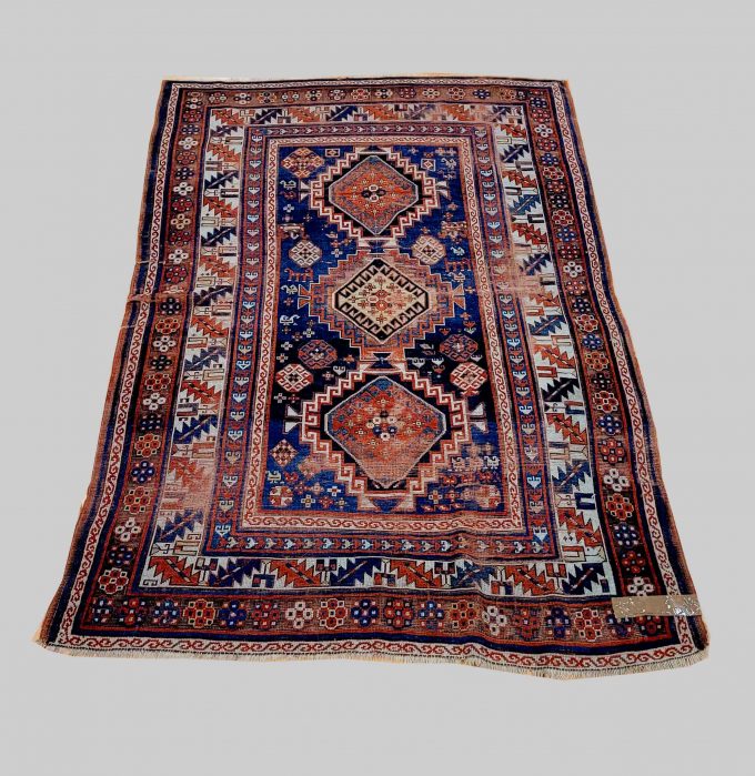 Los 799: Kazak, um 1900, 218 x 150 cm, Zustand D
