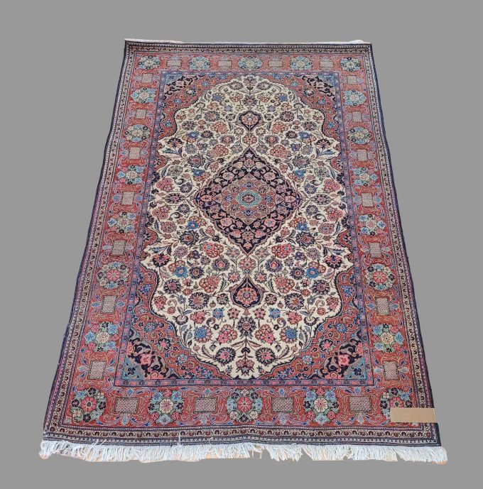 Los 805: Keshan, um 1930, 205 x 136 cm, Zustand C/D