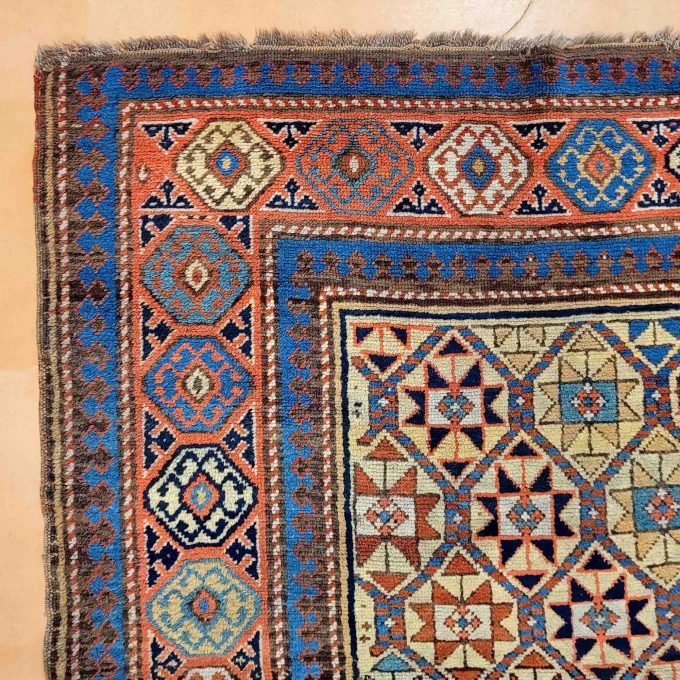 Los 814: Dagestan, um 1900, 279 x 110 cm, Zustand C – Bild 3