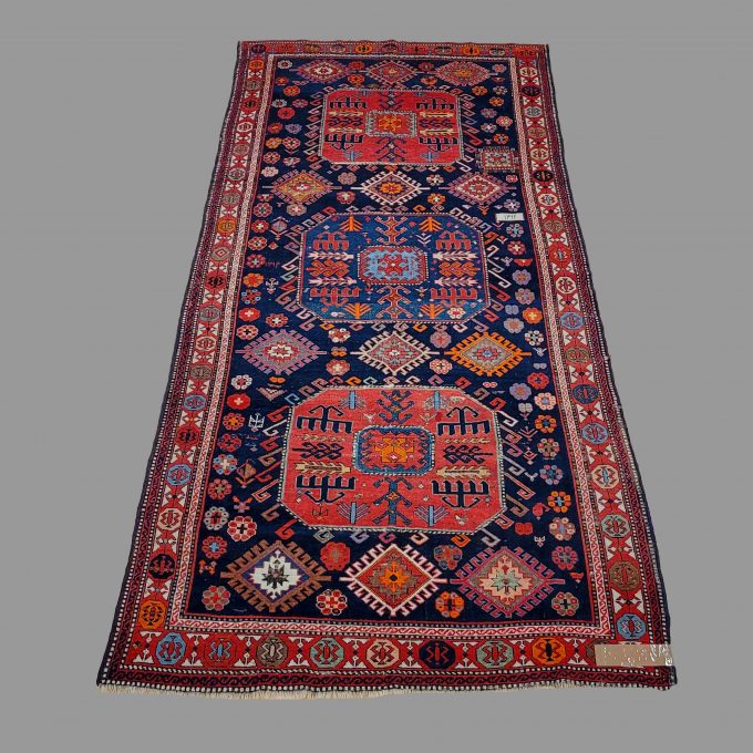 Los 815: Kazak, datiert 1312 (1894), 264 x 125 cm, Zustand C