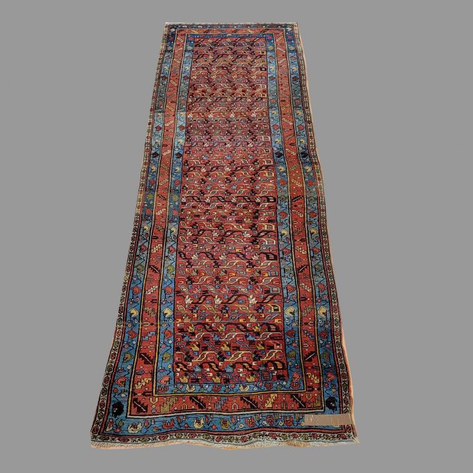Los 822: Nordwest-Persien, um 1920, 367 x 116 cm, Zustand C/D