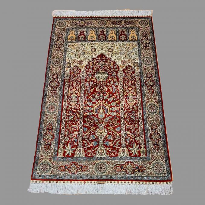 Los 839: Hereke, Seide, signiert, 20. Jahrhundert, 169 x 108 cm, Zustand B