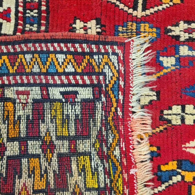 Los 841: Ushak und Bergama, 20. Jahrhundert, 90 x 95 cm, 38 x 138 cm, Zustand C – Bild 3