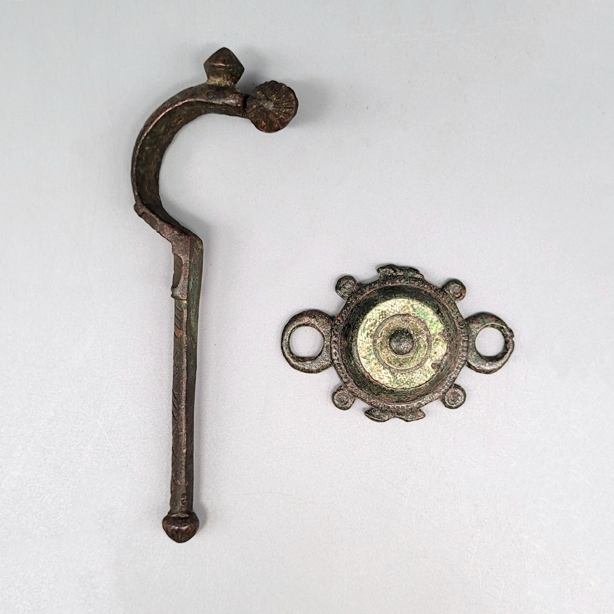 Los 188: Scheibenförmiger Beschlag / Fibel