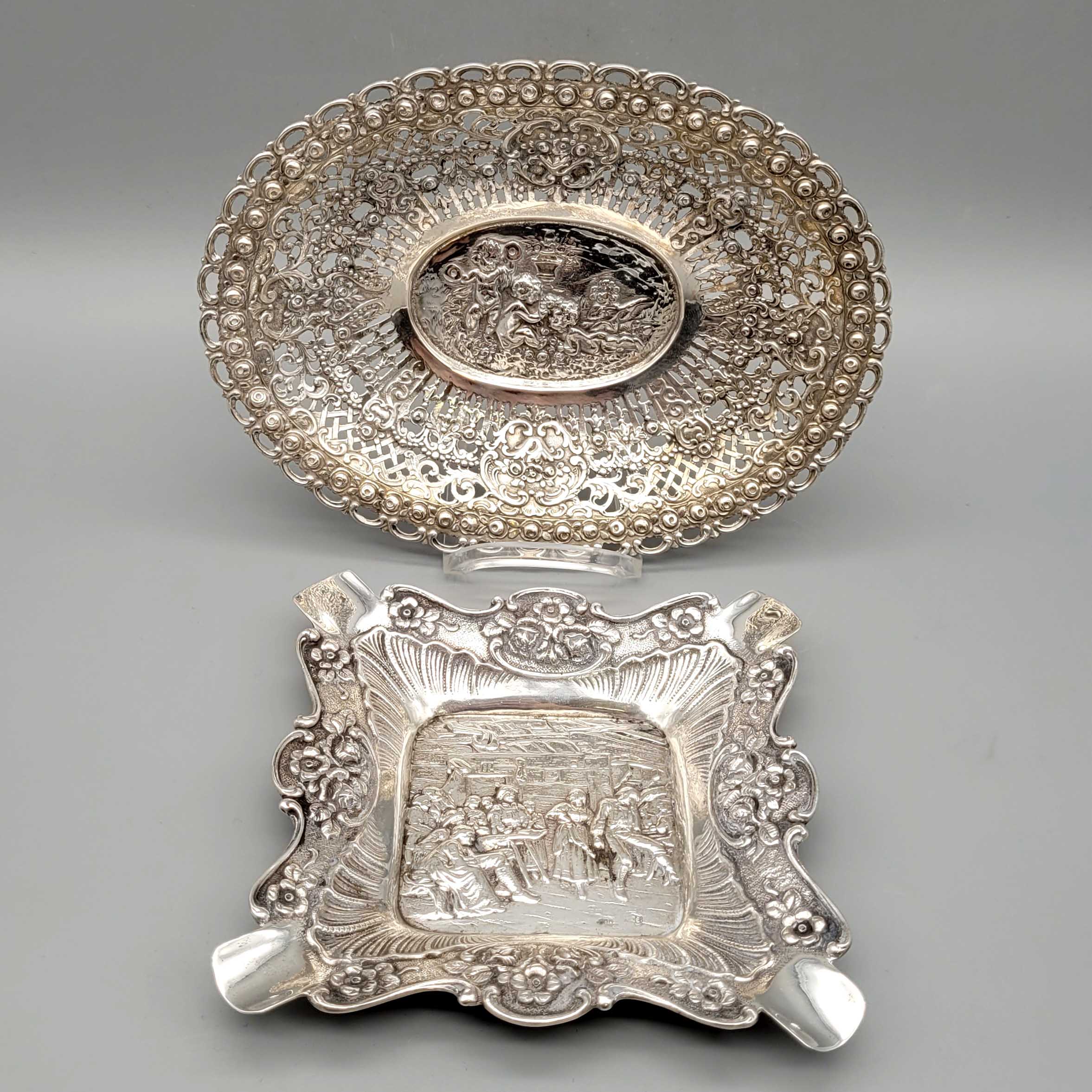 Los 163: Kleine Schale mit durchbrochenem Rand, ein Aschenbecher und ein Tischfeuerzeug – Bild 2