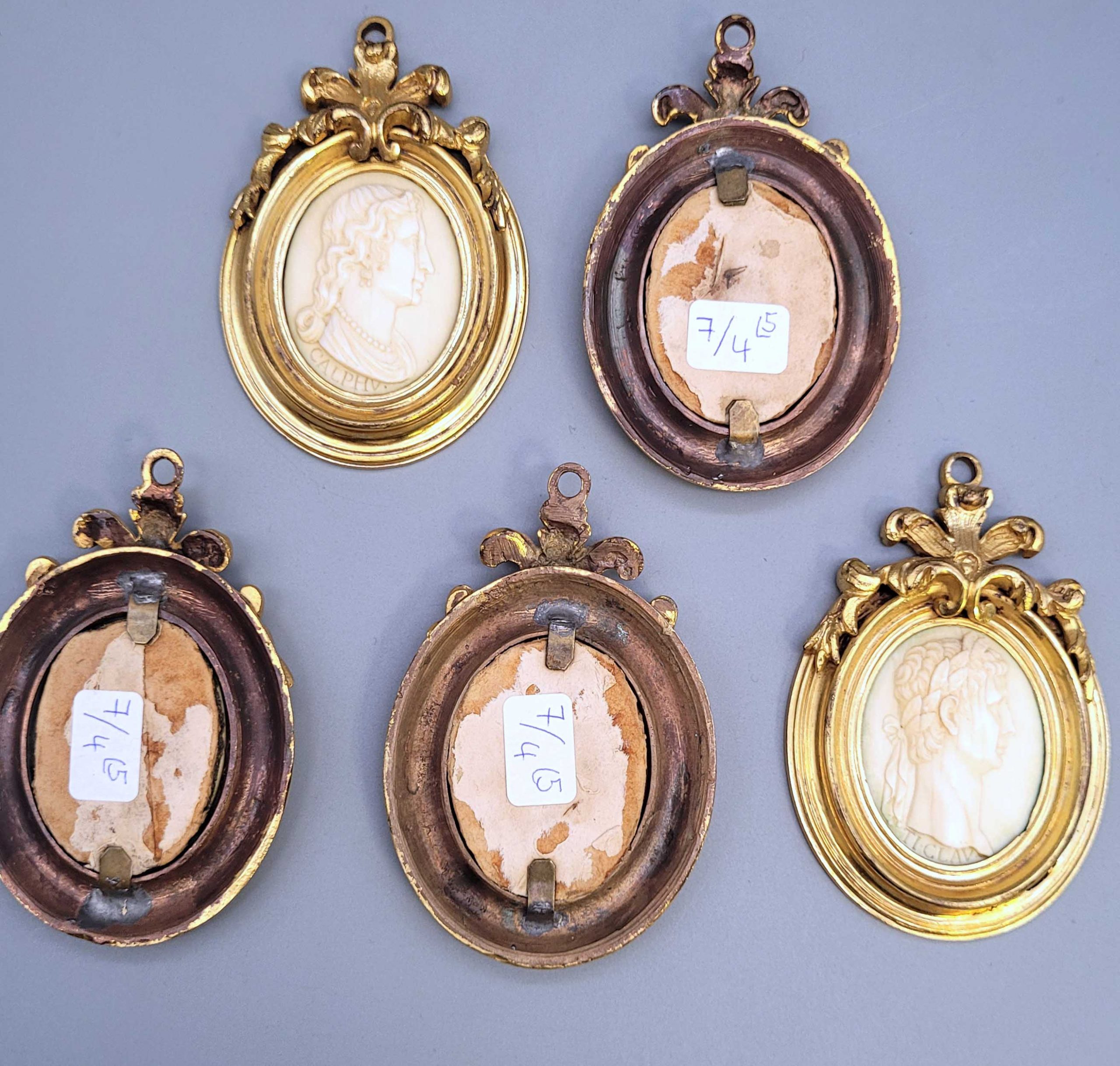 Los 482: Satz von fünf Porträtköpfen römischer Herrscher und Herrscherinnen – Bild 4